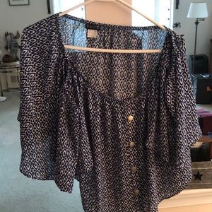 Venus blouse with short sleeves